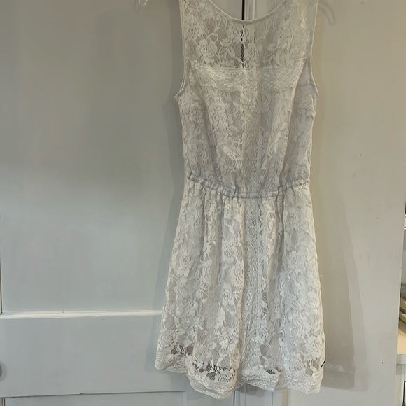 Abercrombie & Fitch Dresses & Skirts - Abercrombie lace dress
